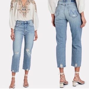 GUC MOTHER sz24 ‘The Tomcat’ Crop Distressed Denim Jeans in color-The Confession